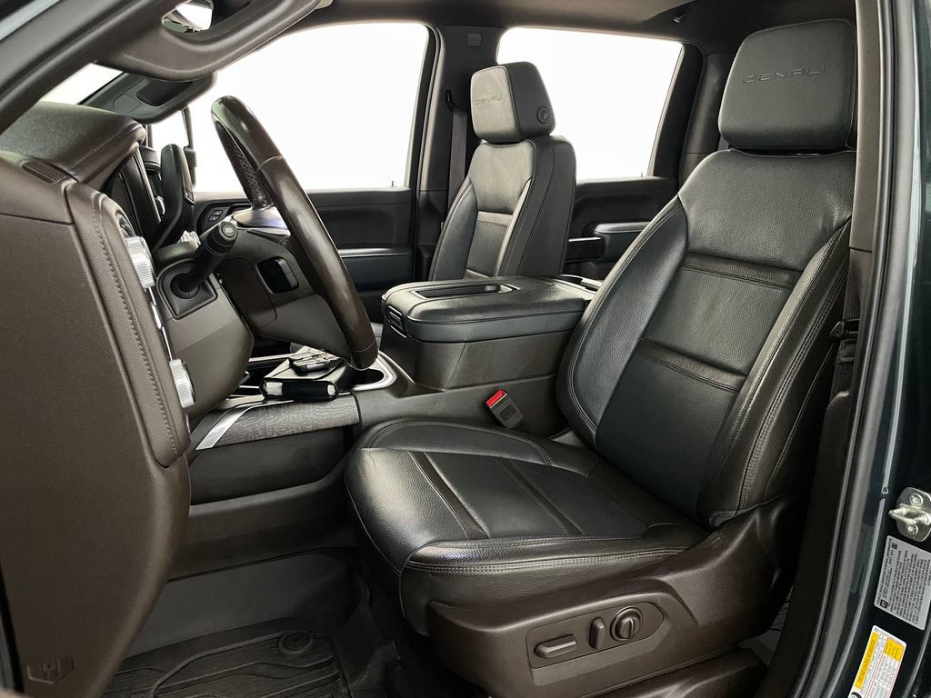 Certified 2022 GMC Sierra 2500 Denali w/ Denali Ultimate Package AWD/4WD image 27
