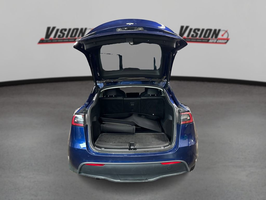 Used 2022 Tesla Model Y Long Range AWD/4WD image 11