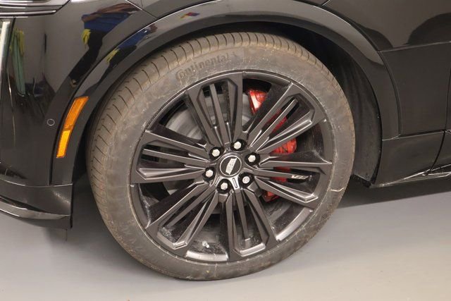 New 2026 Cadillac Lyriq V AWD/4WD image 5