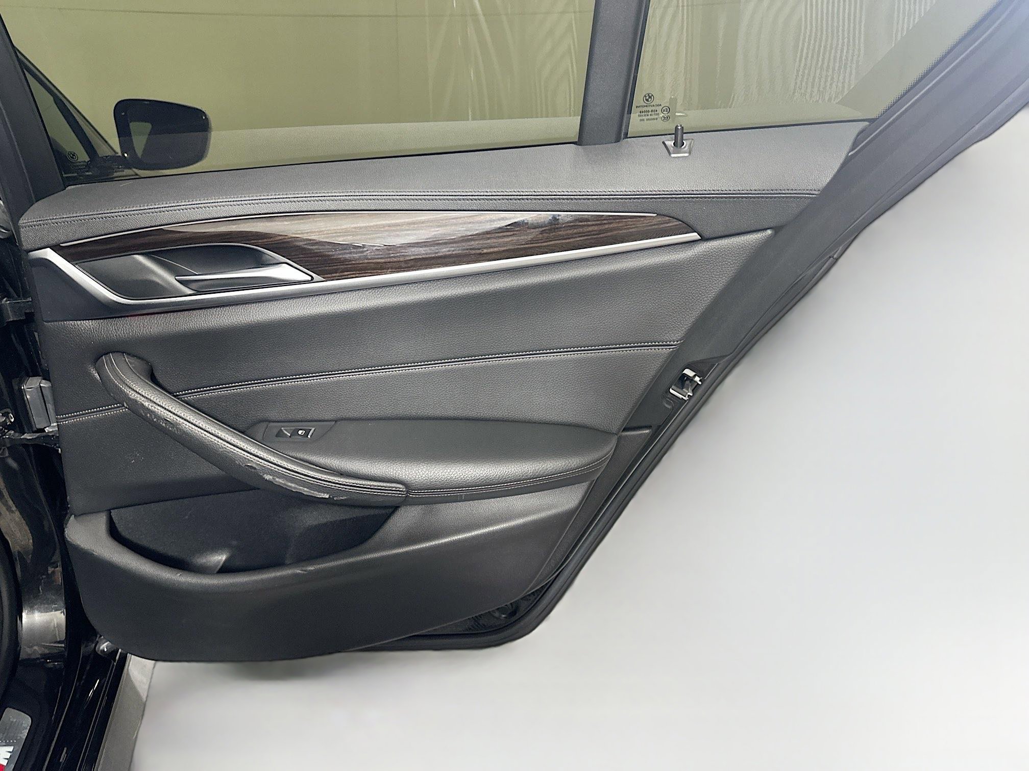Used 2018 BMW 530i RWD image 30