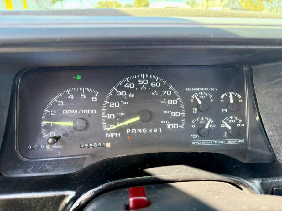 Used 2000 Chevrolet Silverado 2500 2WD Regular Cab image 19