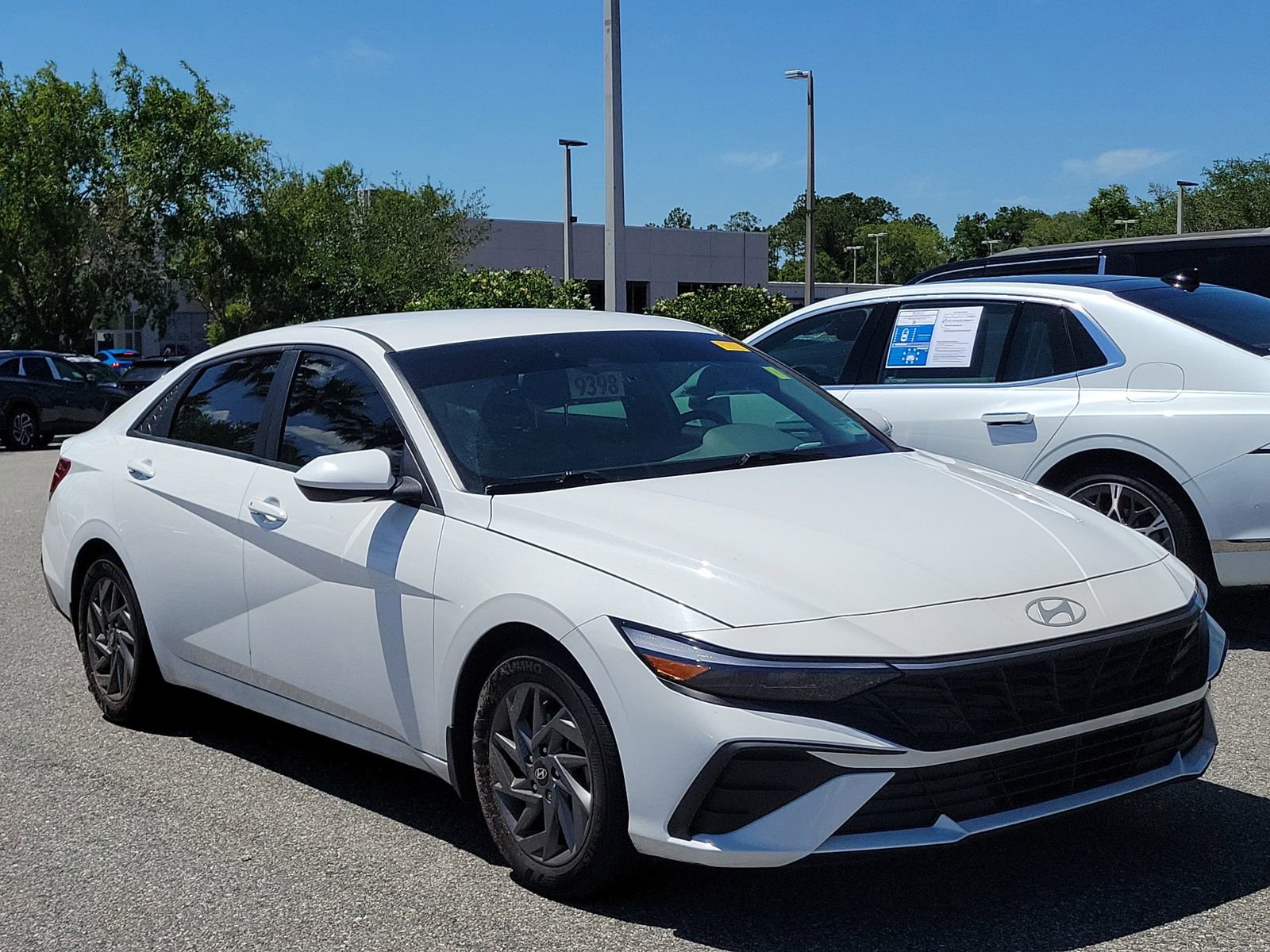 Used 2024 Hyundai Elantra SEL