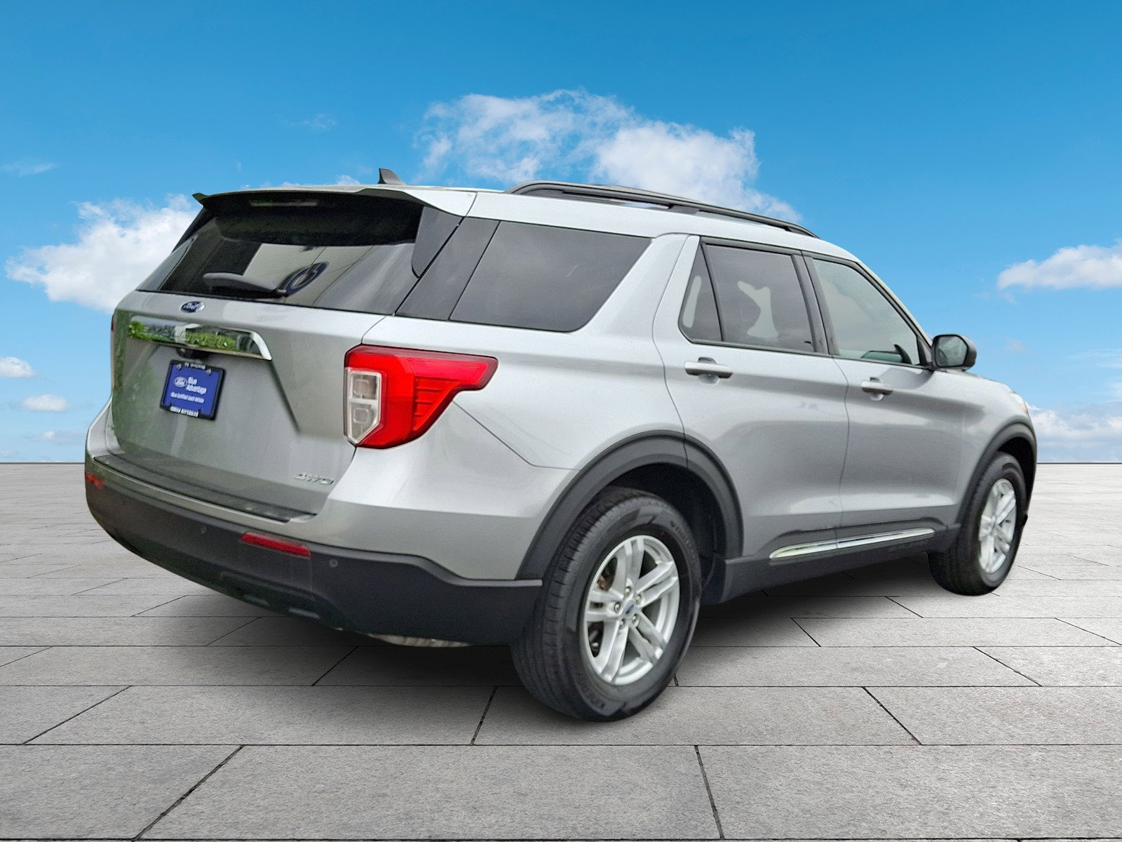 Certified 2023 Ford Explorer XLT image 6