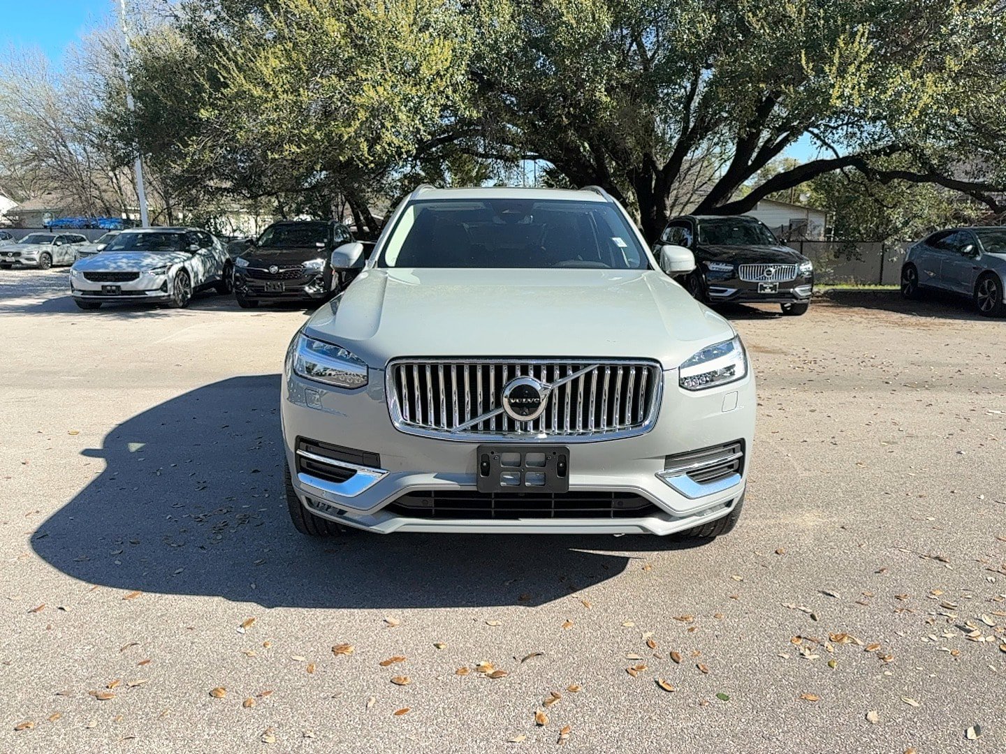 Certified 2025 Volvo XC90 B6 Plus image 8