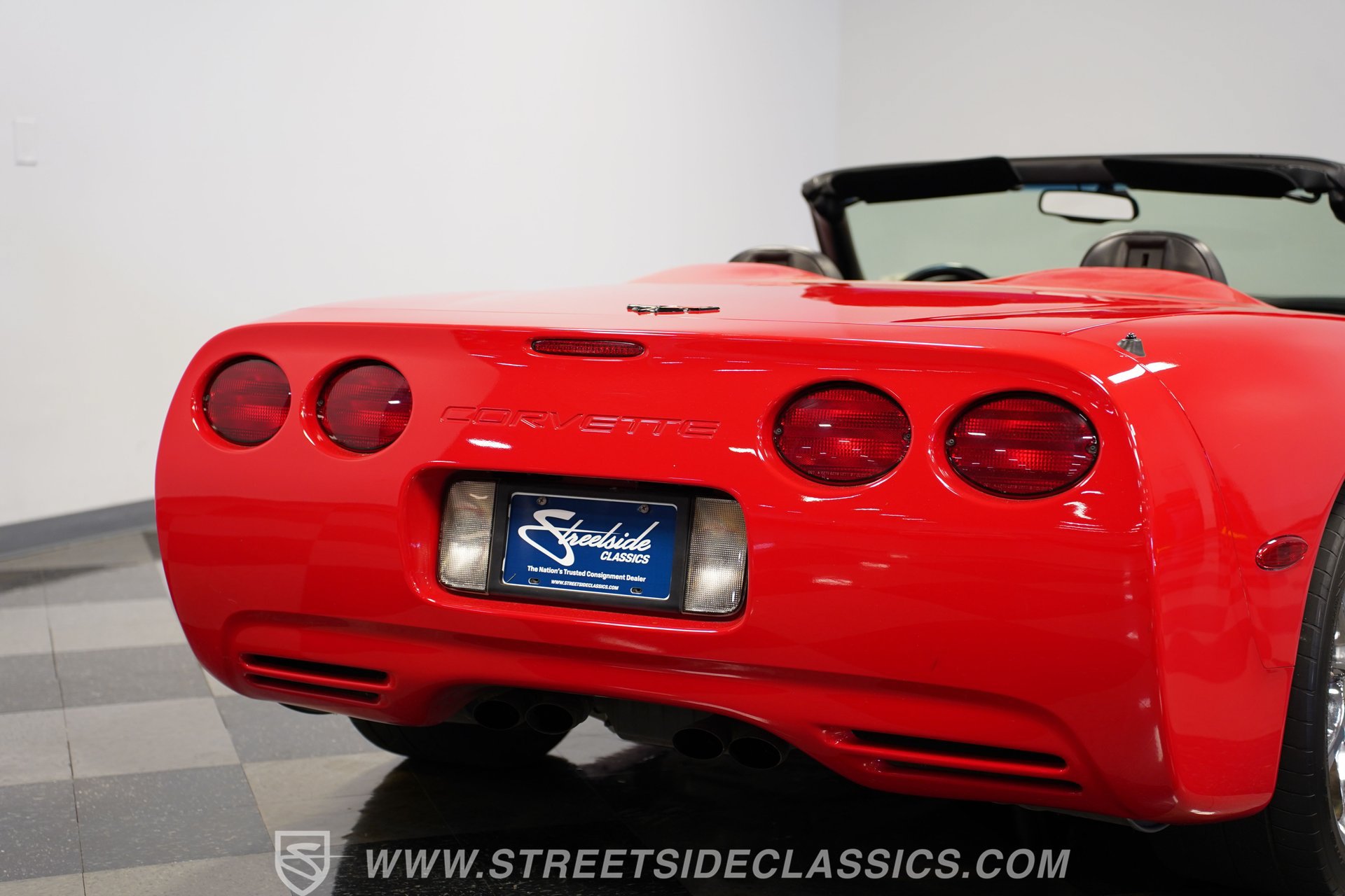 Used 1999 Chevrolet Corvette Convertible w/ Memory Pkg RWD image 27