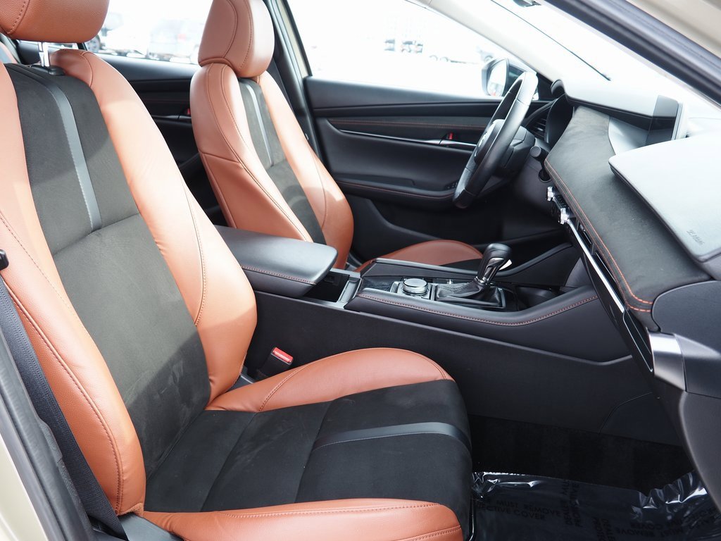 Used 2024 MAZDA MAZDA3 s image 9