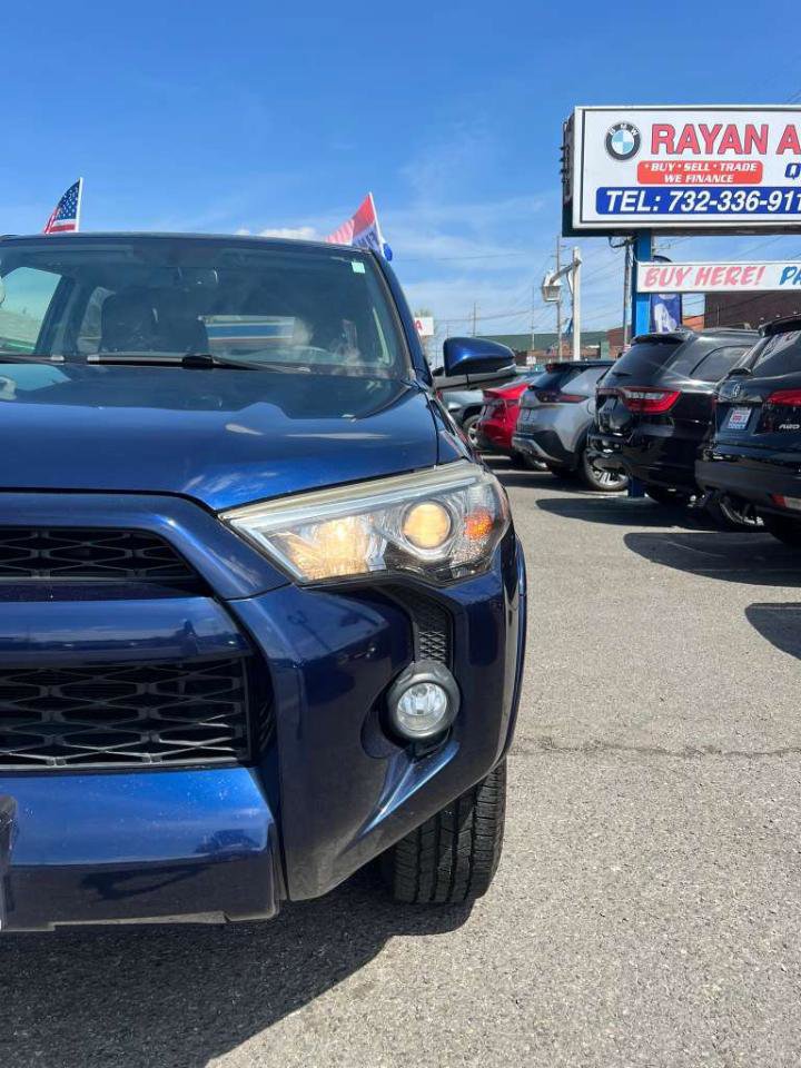 Used 2016 Toyota 4Runner SR5 Premium AWD/4WD image 4