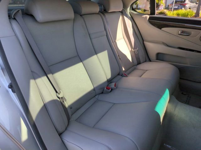 Used 2009 Lexus LS 460 image 30
