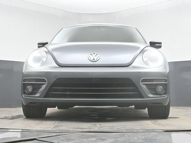 Used 2013 Volkswagen Beetle R-Line FWD image 42