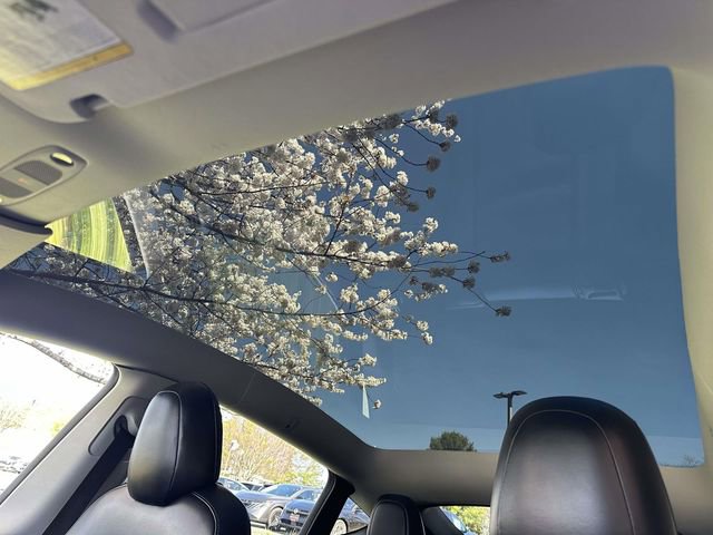 Used 2021 Tesla Model Y Long Range image 14