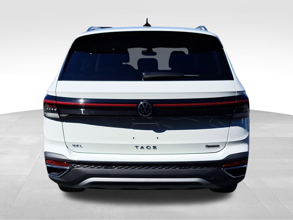 New 2025 Volkswagen Taos SEL image 7