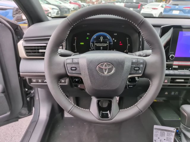 Used 2026 Toyota Camry SE w/ Convenience Package FWD image 16