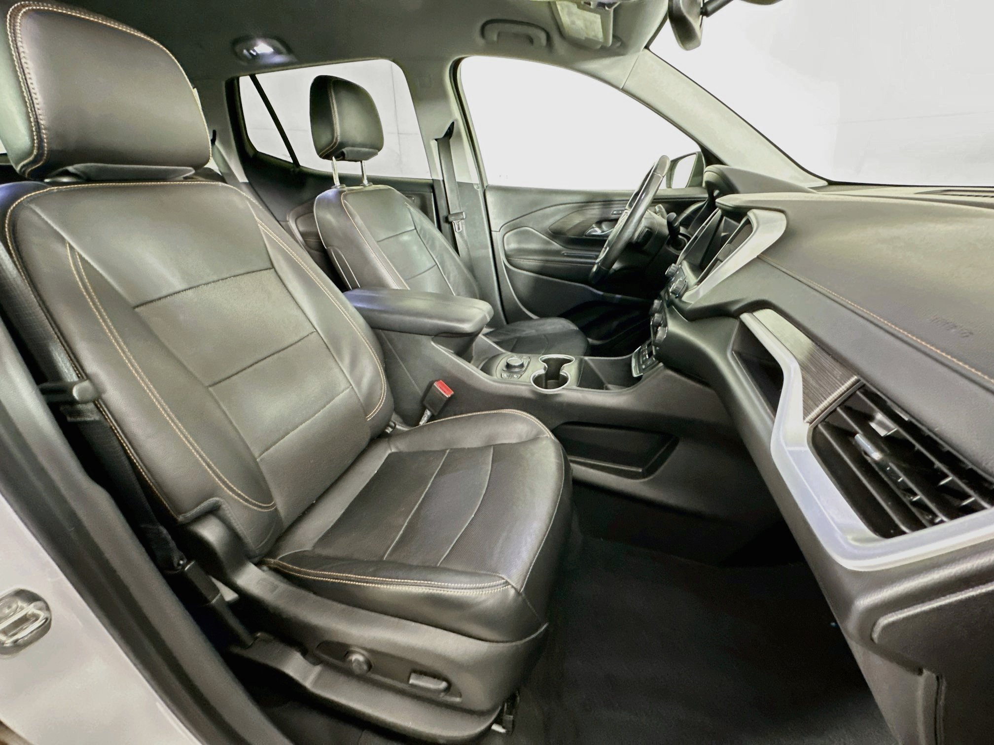 Used 2019 GMC Terrain SLT w/ Preferred Package FWD image 29