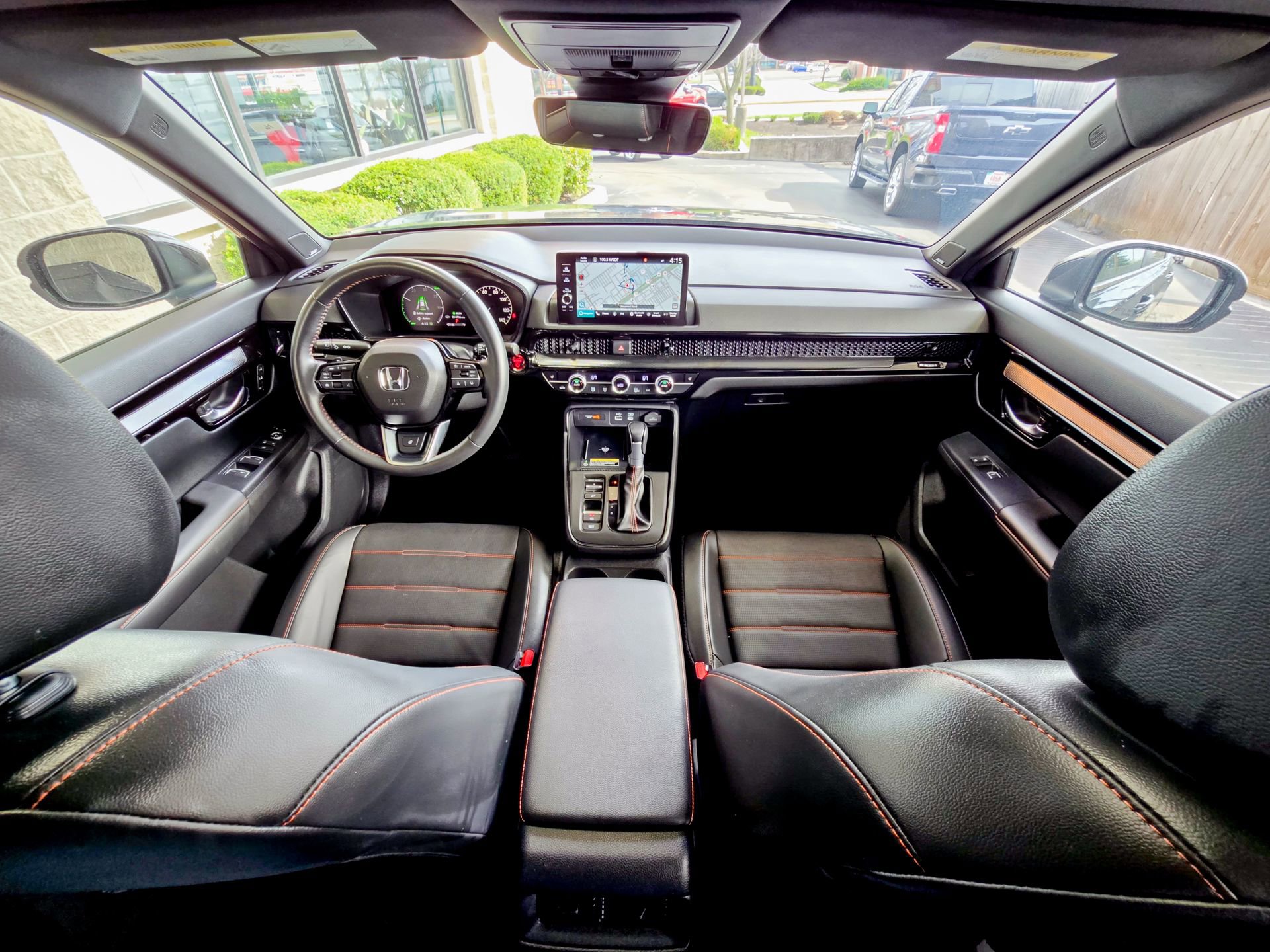 Used 2024 Honda CR-V Sport Touring image 2