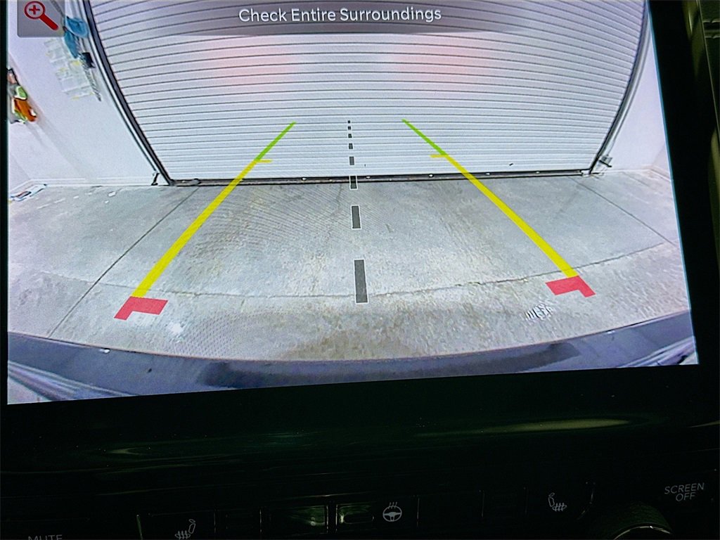 Used 2022 Jeep Grand Cherokee Limited image 14