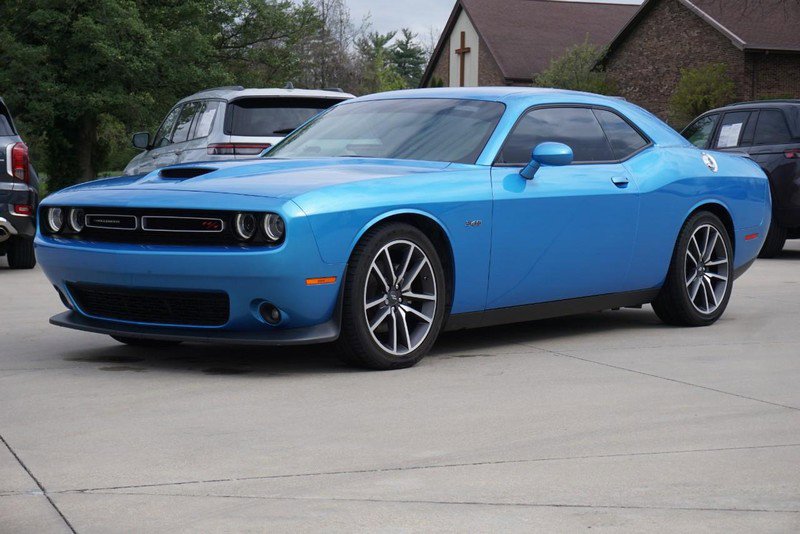 Used 2023 Dodge Challenger R/T w/ Plus Package image 7