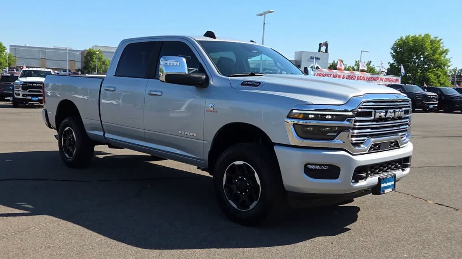 Used 2026 RAM 2500 Laramie AWD/4WD image 2
