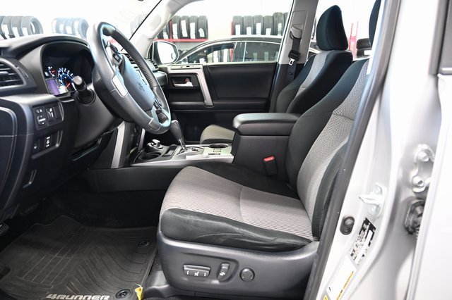 Used 2016 Toyota 4Runner SR5 image 8