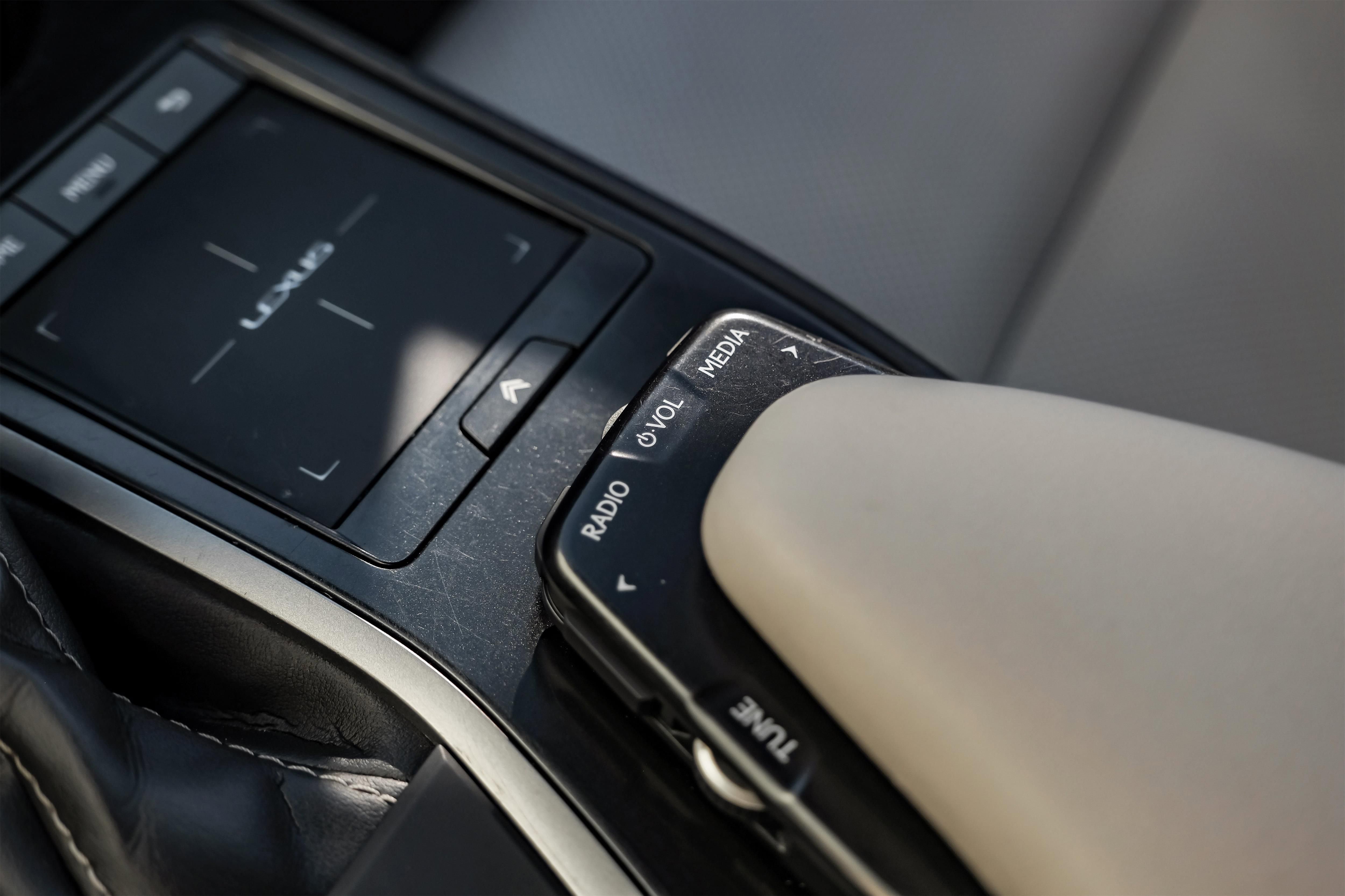 Used 2021 Lexus UX 250h w/ Premium Package image 23