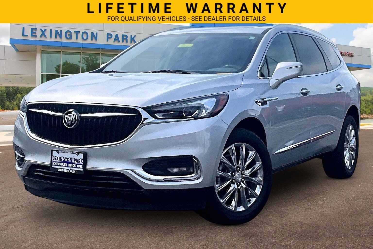 Used 2021 Buick Enclave Essence w/ Sound and Sites Package FWD image 2