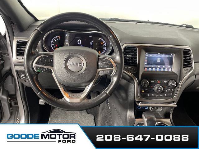 Used 2021 Jeep Grand Cherokee Laredo image 12