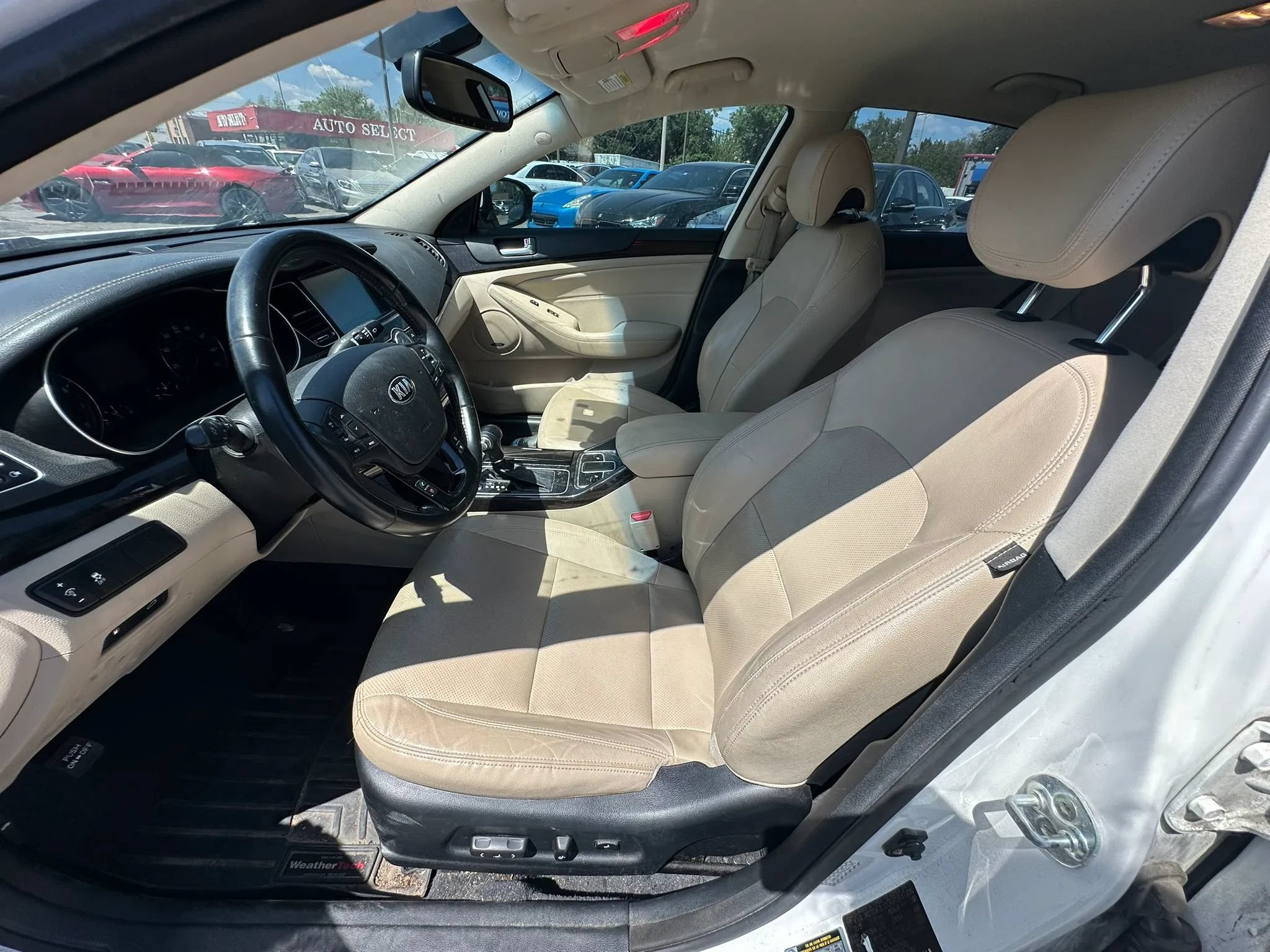 Used 2016 Kia Cadenza FWD image 10
