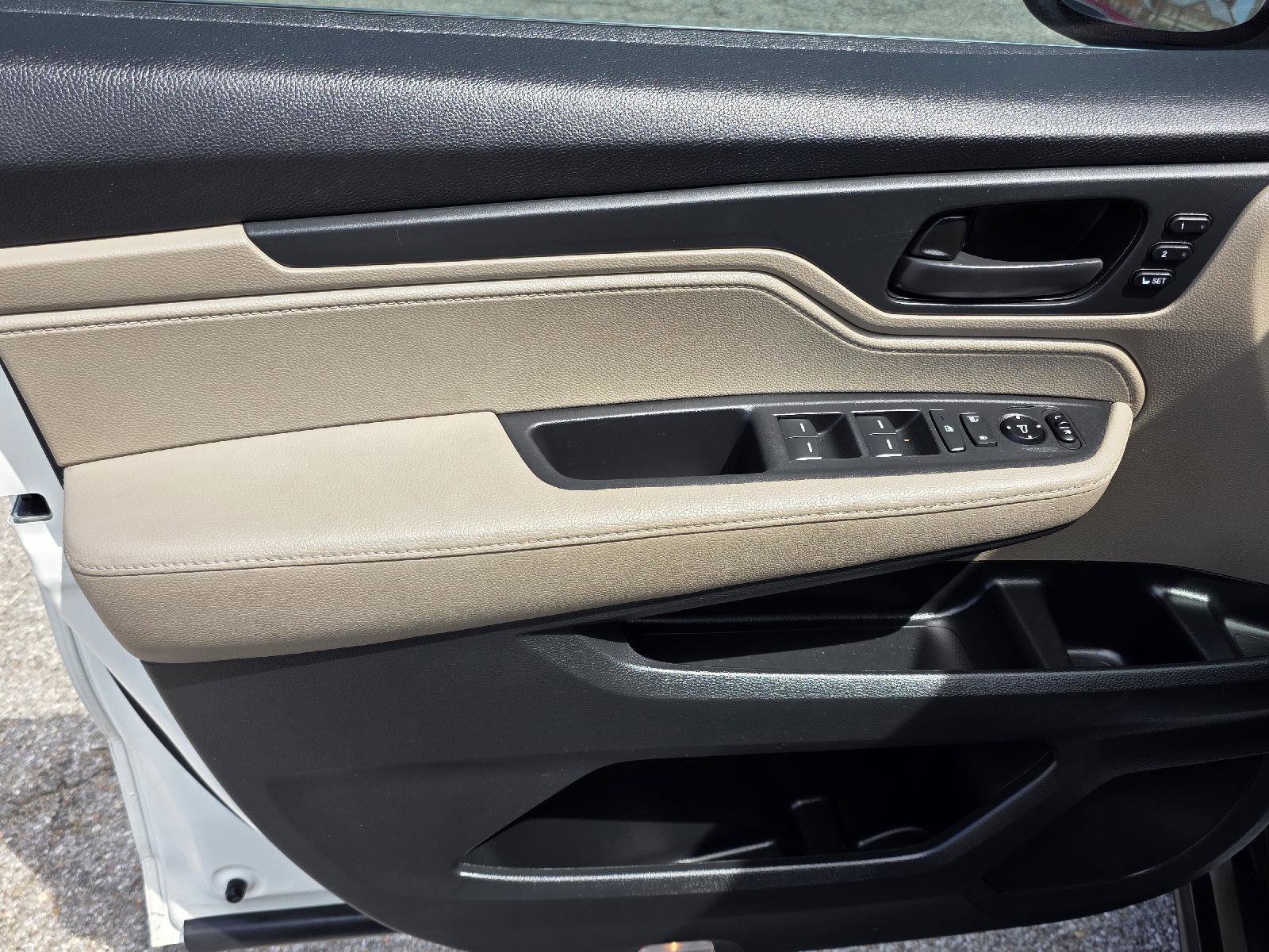 Used 2019 Honda Odyssey EX-L image 38