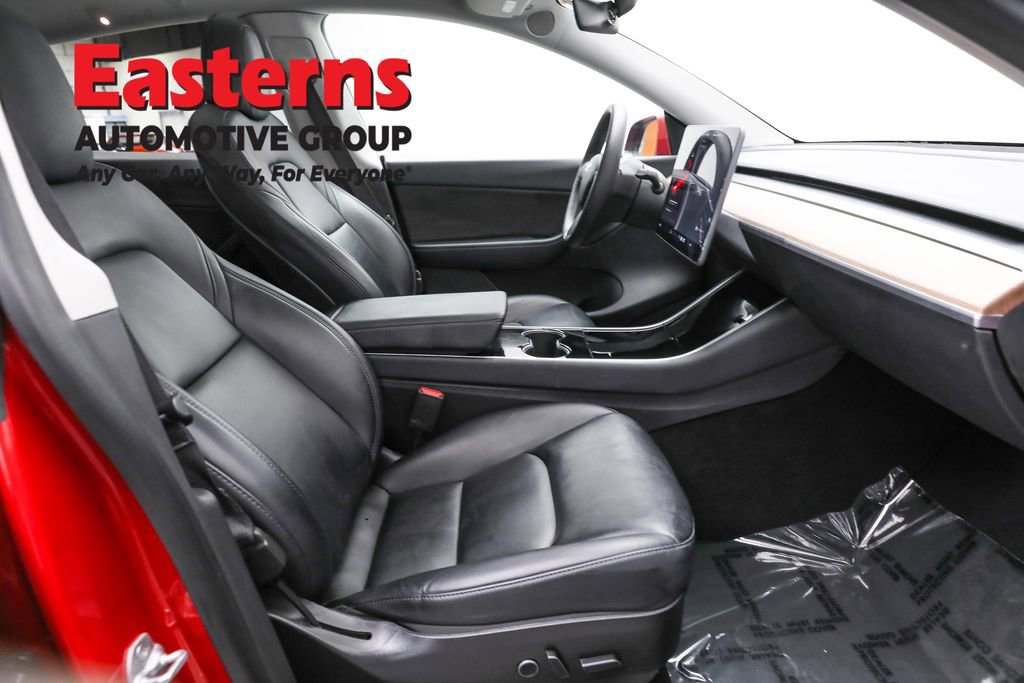 Used 2021 Tesla Model Y Standard Range image 21