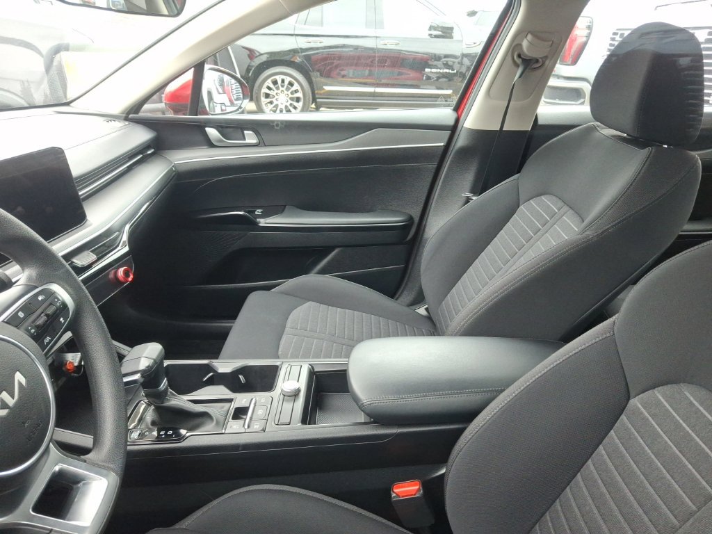 Used 2025 Kia K5 LXS FWD image 10