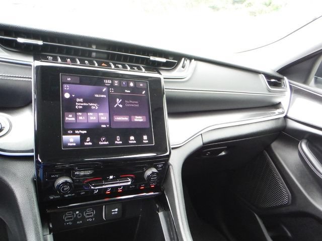 Used 2023 Jeep Grand Cherokee L Laredo AWD/4WD image 16