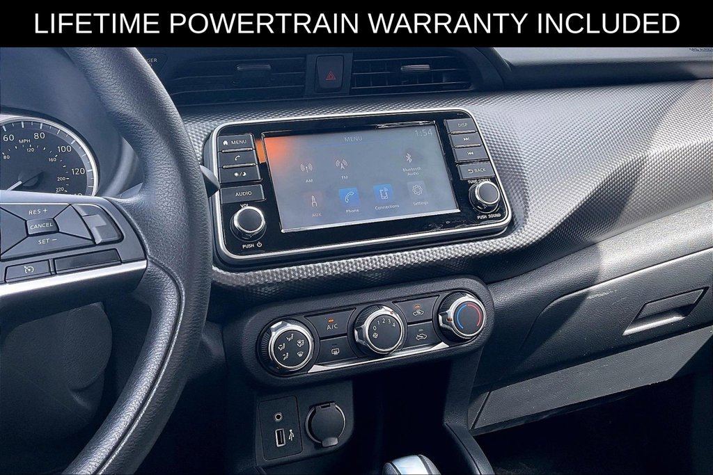 Used 2020 Nissan Kicks S FWD image 8