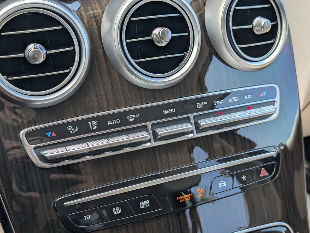 Certified 2020 Mercedes-Benz GLC 300 4MATIC image 17