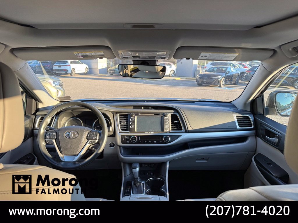 Used 2019 Toyota Highlander XLE AWD/4WD image 31