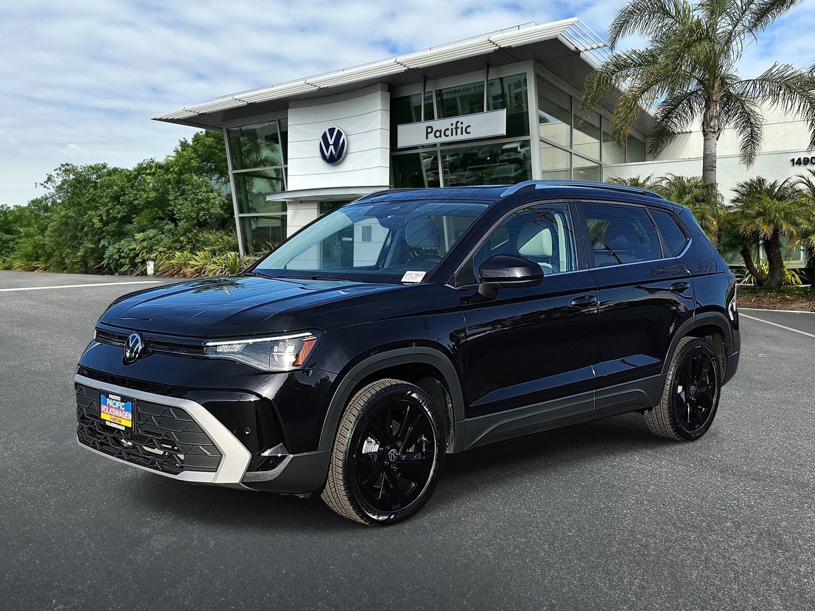 Used 2025 Volkswagen Taos SE