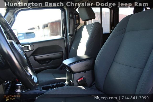 Used 2021 Jeep Wrangler Unlimited Sport image 32