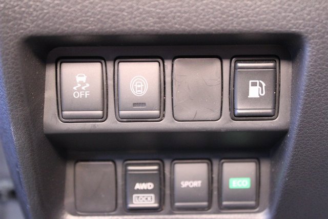 Used 2020 Nissan Rogue SV image 20