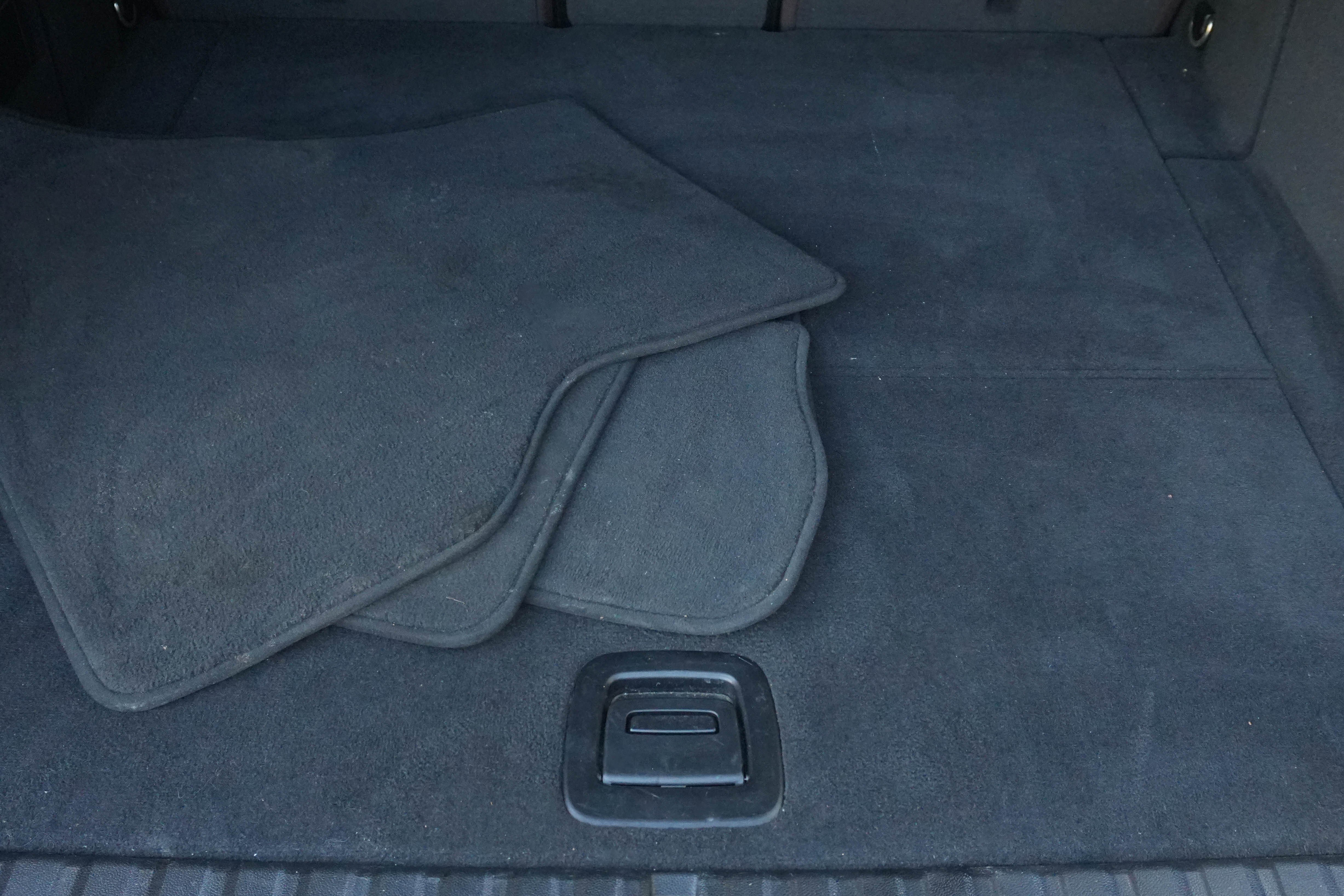 Certified 2023 BMW iX xDrive50 w/ Premium Package AWD/4WD image 37