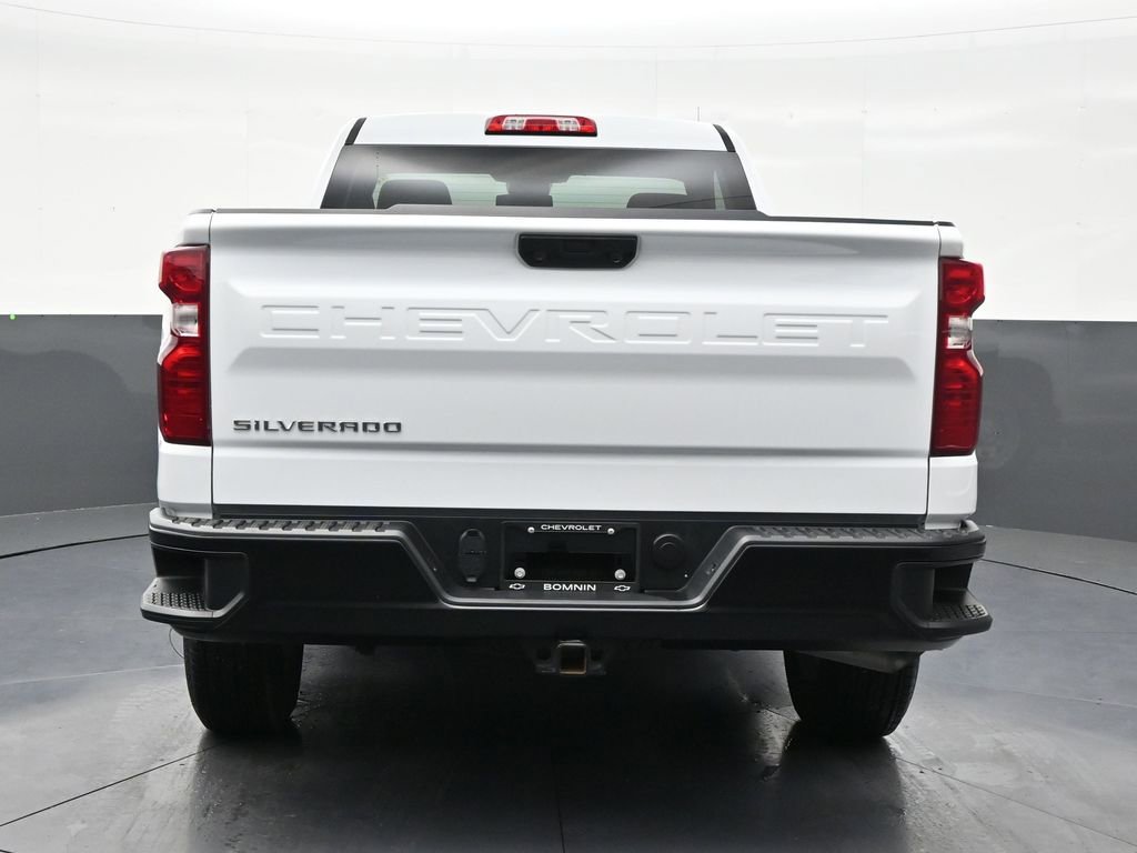 Used 2025 Chevrolet Silverado 1500 W/T w/ WT Value Package RWD image 4