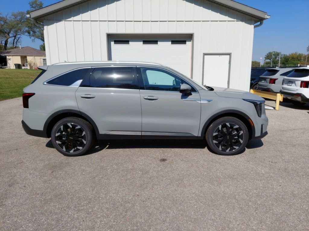 New 2026 Kia Sorento EX image 2