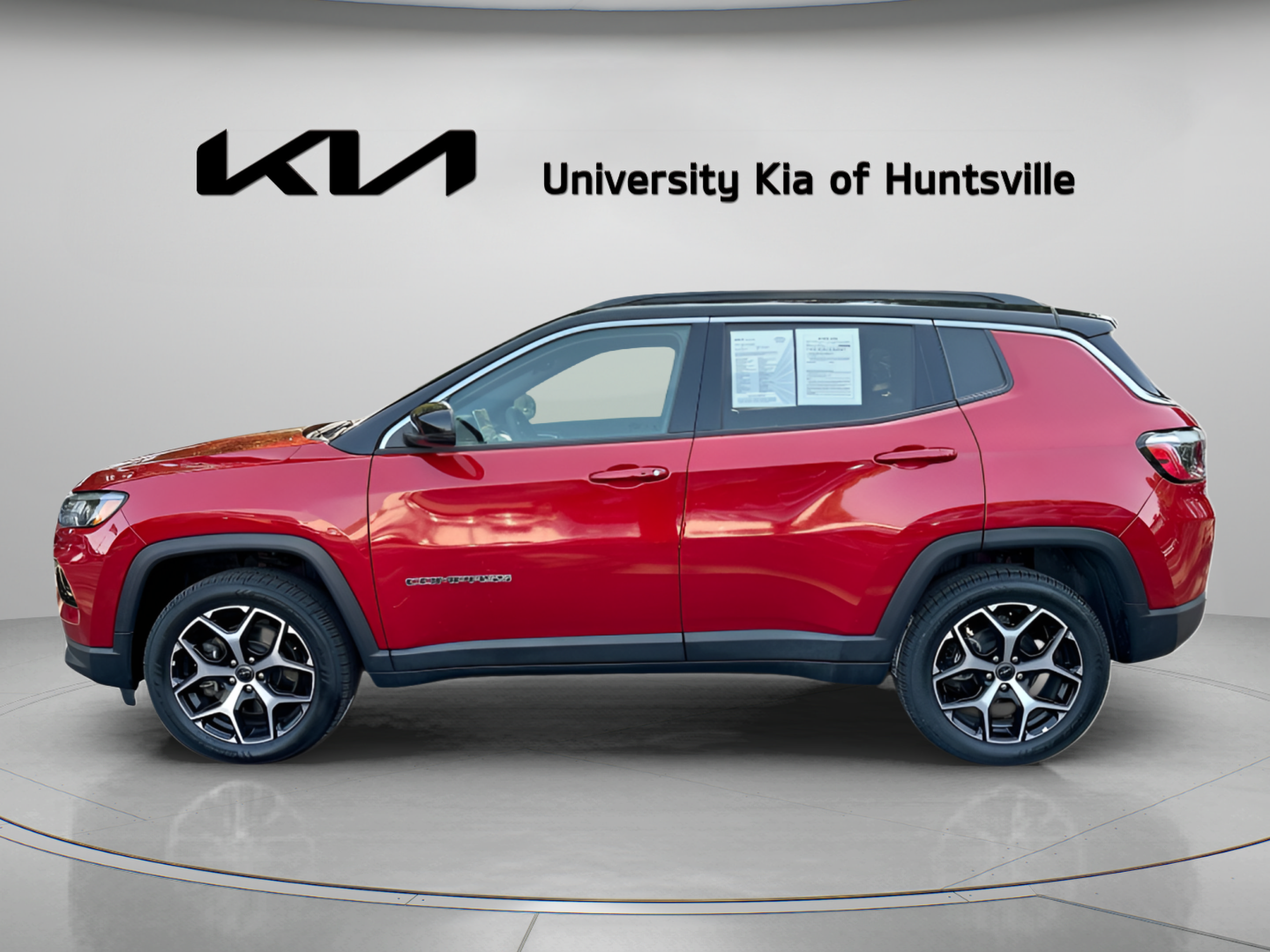 Used 2025 Jeep Compass Limited AWD/4WD image 5