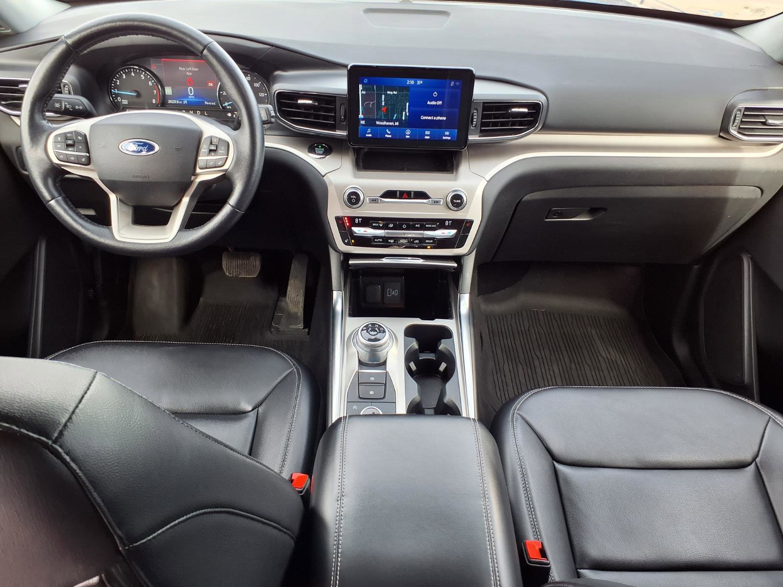 Used 2021 Ford Explorer XLT w/ Equipment Group 202A image 11