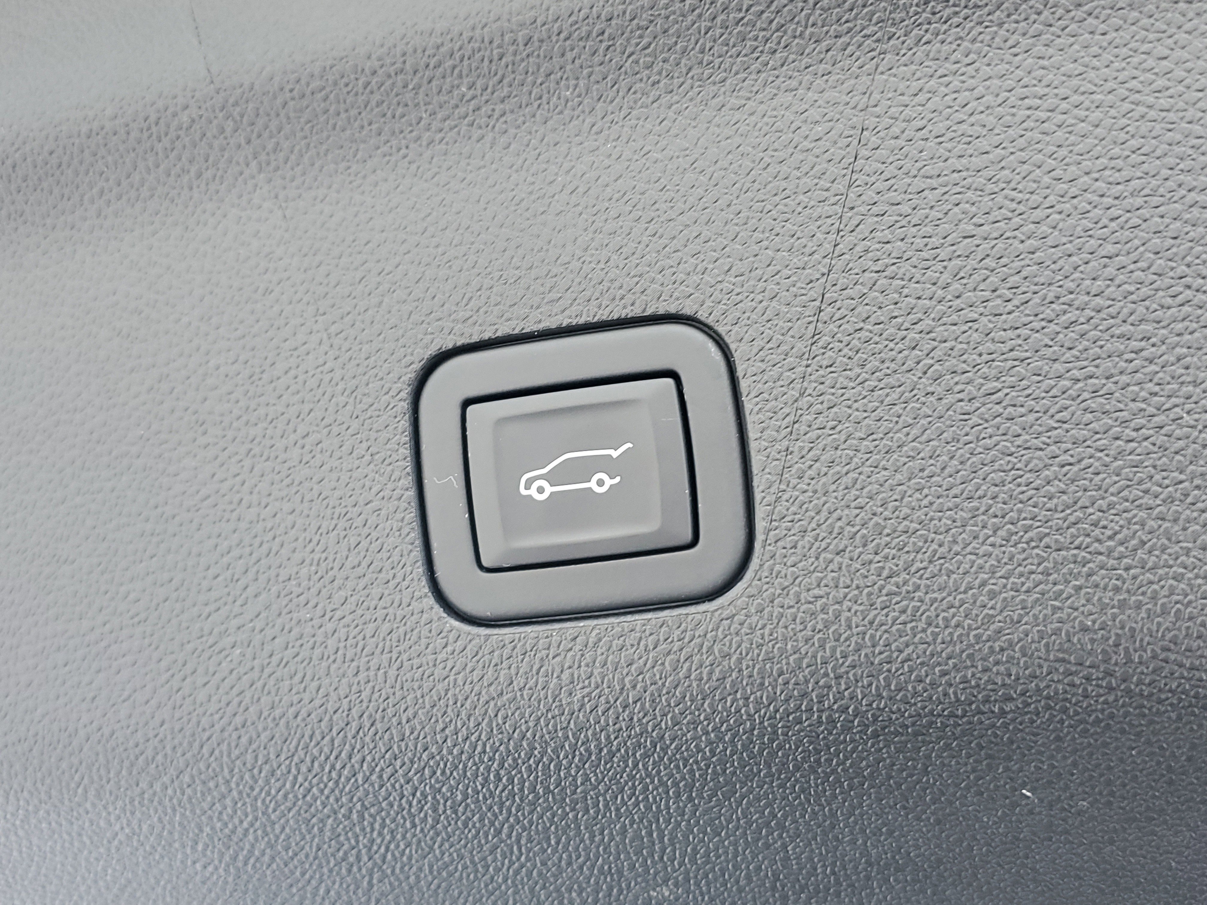 Used 2024 Cadillac Escalade Sport image 8