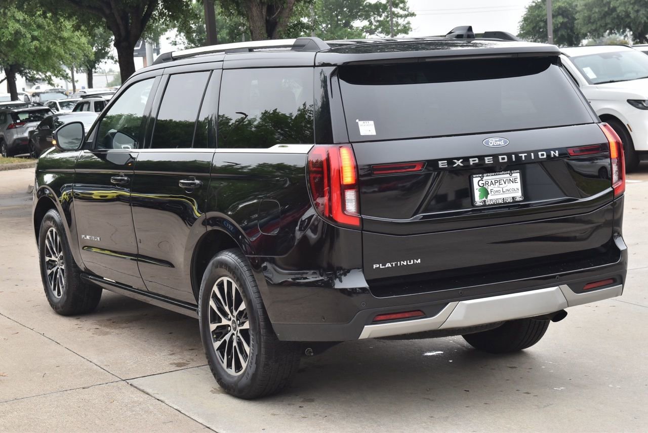 Certified 2025 Ford Expedition Platinum AWD/4WD image 10