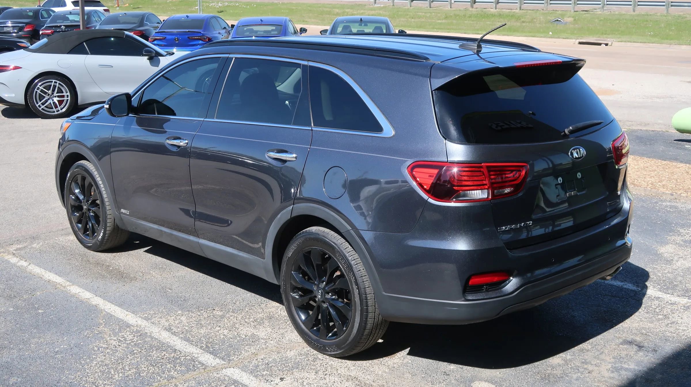 Used 2019 Kia Sorento S image 10