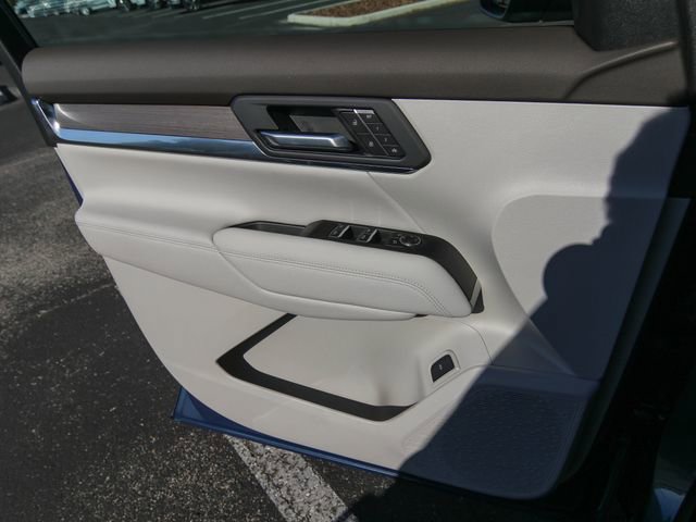 Used 2026 GMC Terrain Denali image 13