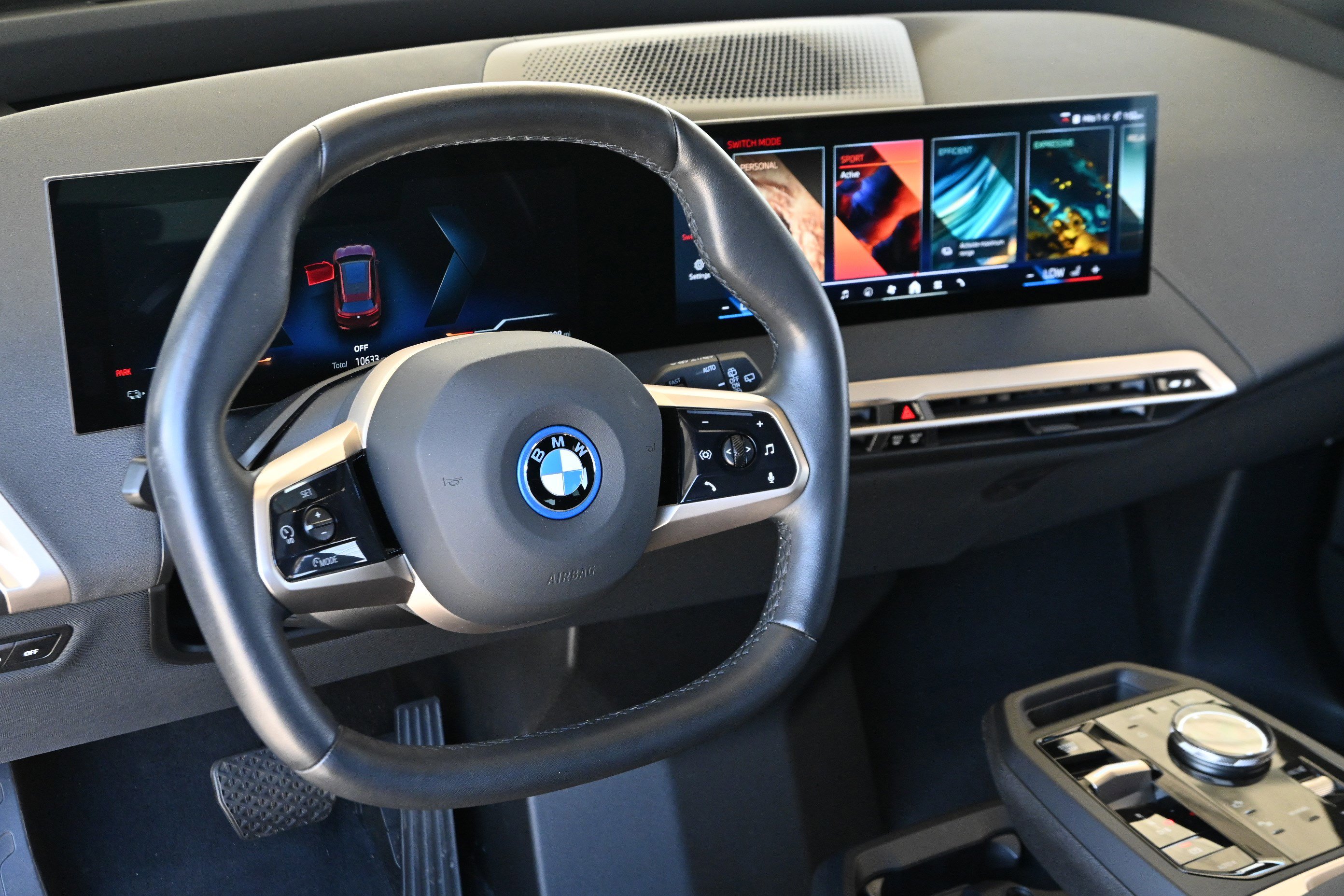 Certified 2025 BMW iX xDrive50 AWD/4WD image 14