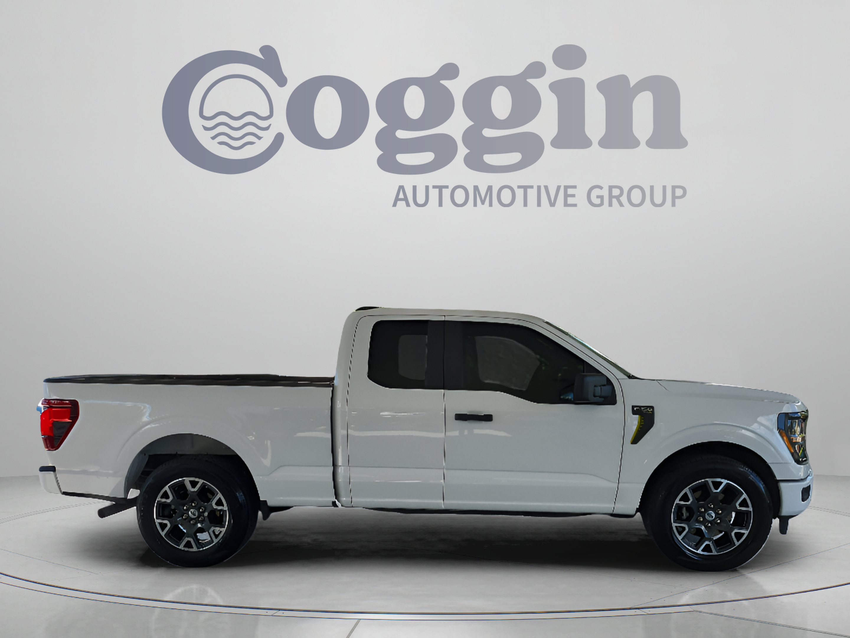 Used 2024 Ford F150 STX w/ Mobile Office Package RWD image 6