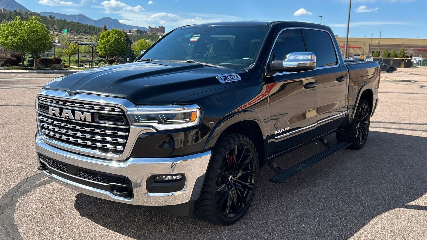 Used 2025 RAM 1500 Limited AWD/4WD image 17