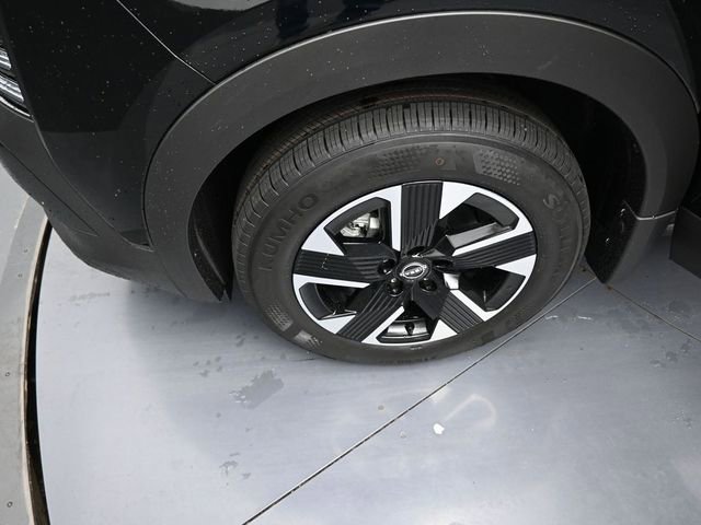 Certified 2025 Nissan Kicks SV w/ Illumination Package AWD/4WD image 36