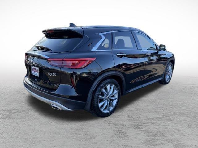 Used 2019 INFINITI QX50 Essential w/ Premium Audio Package image 6